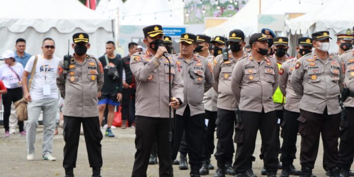Pengamanan Pertunjukan Grup Band Slank Pada Kegiatan Pesta Rakyat Simpedes Berjalan Kondusif