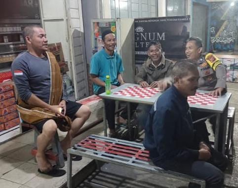 Ops Mantap Brata, Polsek Panumbangan Polres Ciamis Patroli Dialogis di Malam Hari