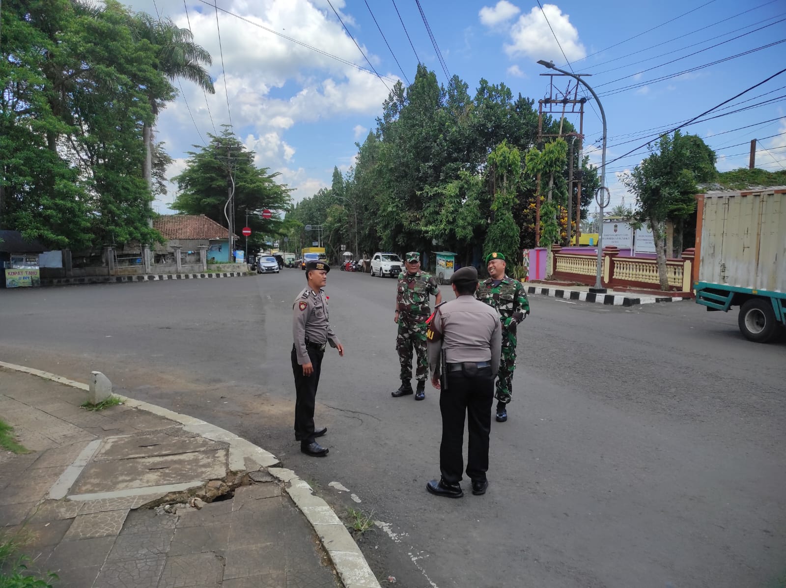Sat Samapta Polres Ciamis Giat Patroli Sinergitas TNI POLRI Dalam Rangka Harkamtibmas Ops Mantap Brata 2024