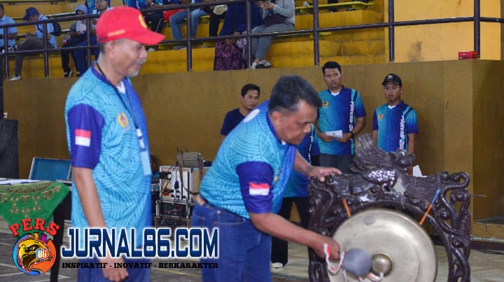 Staf Ahli Bupati Untung  Rizaludin, SH, Resmi Membuka 
PORKAB Brebes 2024 