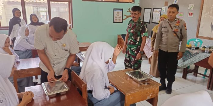 Polsek Lakbok Kawal Launching Program Makan Bergizi Gratis di Purwadadi, Warga Apresiasi Dukungan Kepolisian
