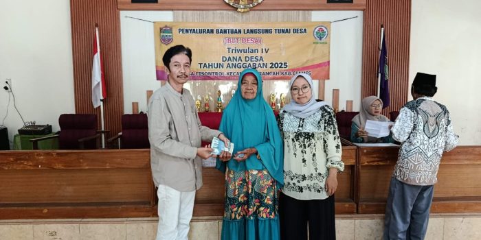 Polsek Rancah Kawal Penyaluran BLT DD Tahap IV di Desa Cisontrol, Wujud Kepedulian Polri terhadap Ketepatan dan Keamanan Bantuan Sosial
