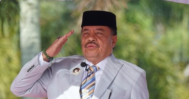 Pimpin Upacara Hari Sumpah Pemuda ke-97, Bupati TRK Serahkan Penghargaan untuk Pemuda Berprestasi